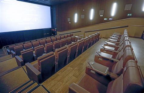 cine vallsur valladolid|Cartelera Cine Cine Yelmo Vallsur (Valladolid)